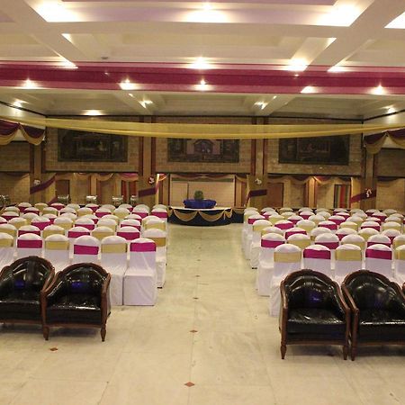 Leo Fort Hotel Jalandhar Dış mekan fotoğraf