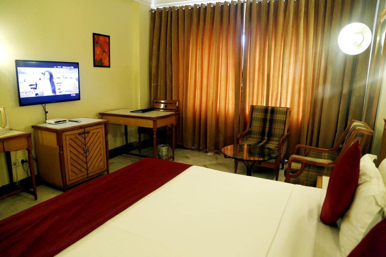 Leo Fort Hotel Jalandhar Dış mekan fotoğraf